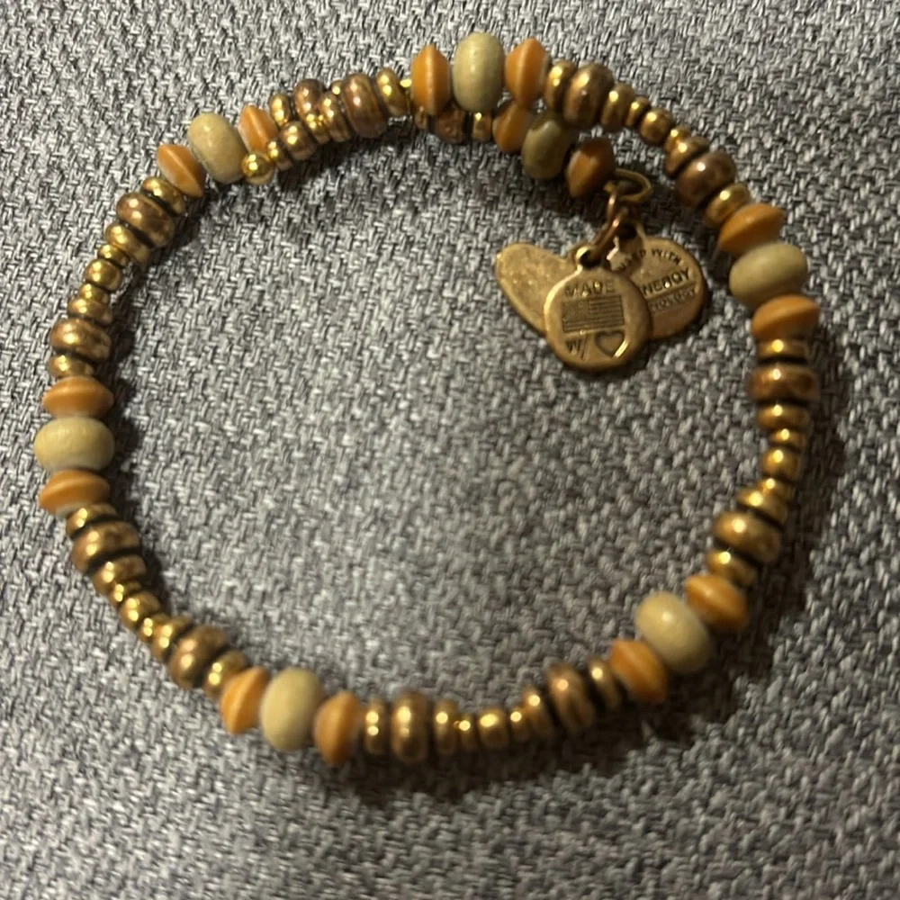 Alex & Ani Natural Wonders Dune Bracelet Wrap‎ 🏝